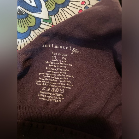 Free people intimately v neck bodysuit - Picture 4 of 5